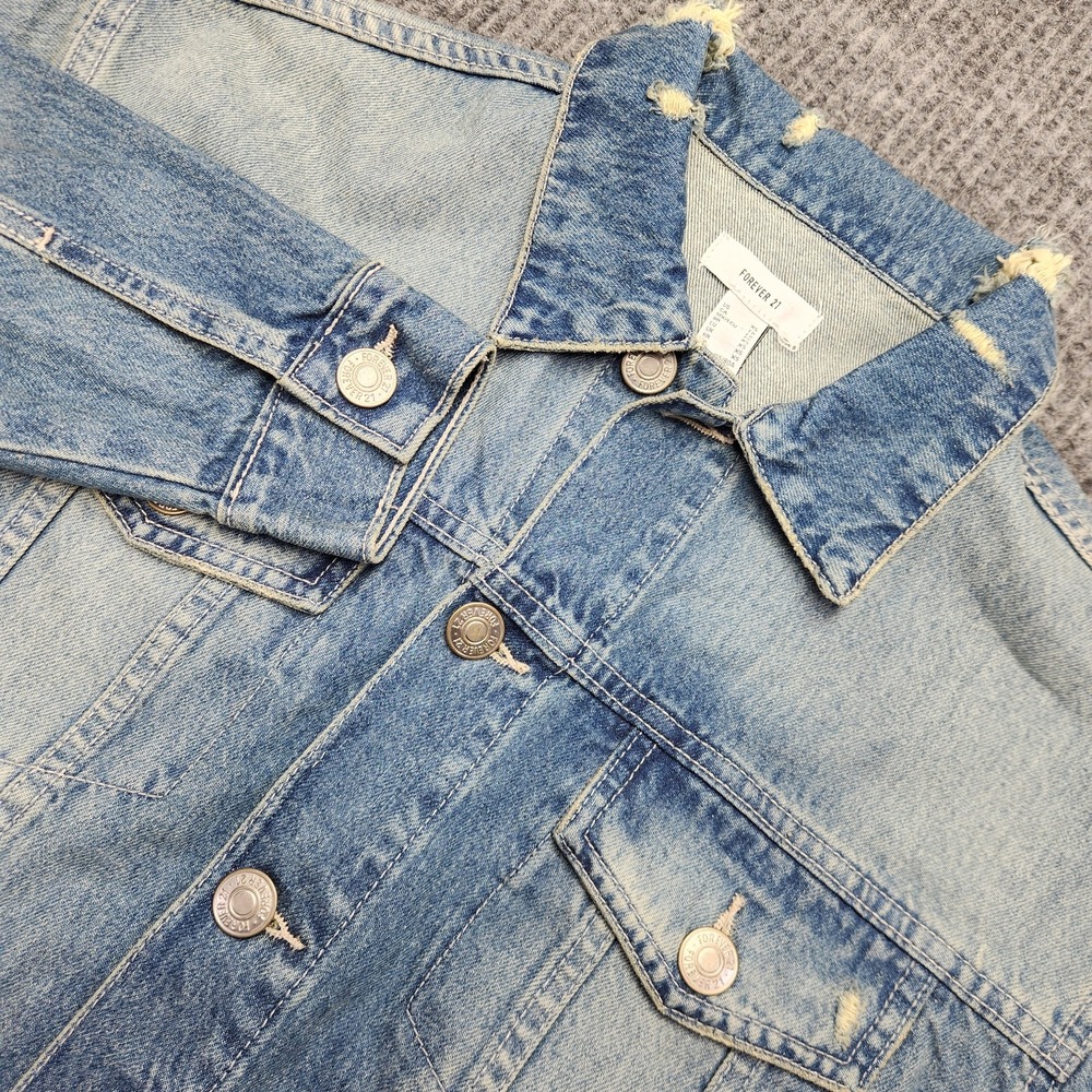 Forever 21 Denim Jacket Women's XS Blue Distressed Ripped Light Wash Trucker